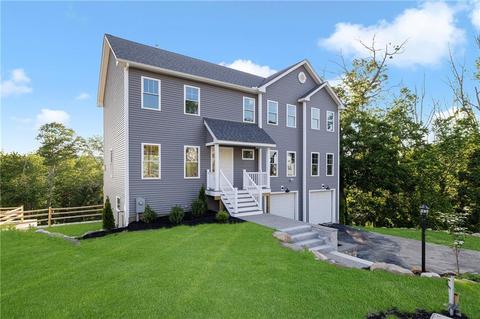 20 Tuscan Ct, Cumberland, RI 02864