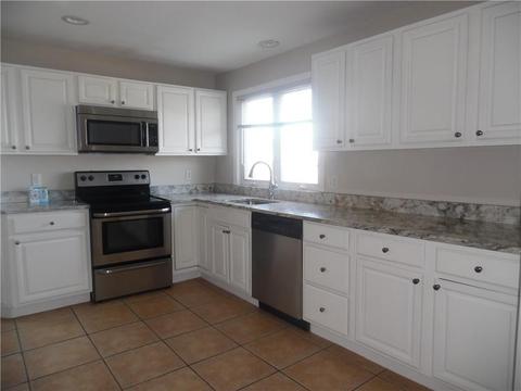 12 Mill St, Warren, RI 02885 photo 4