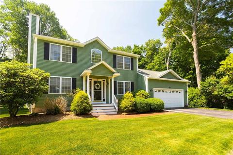 31 Browns Farm Dr, South Kingstown, RI 02881