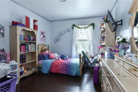 1262 Mendon Rd, Woonsocket, RI 02895 photo 13