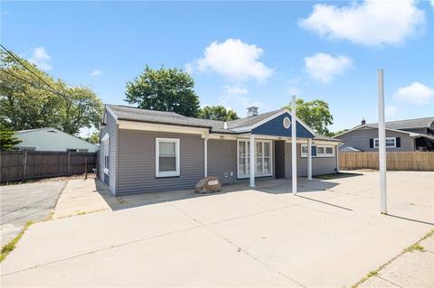 1010 Warwick Ave, Warwick, RI 02888 photo 2