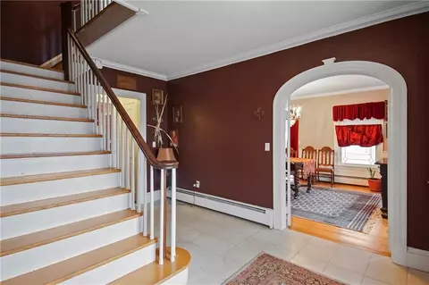 137 Oakley Rd, Woonsocket, RI 02895 photo 9