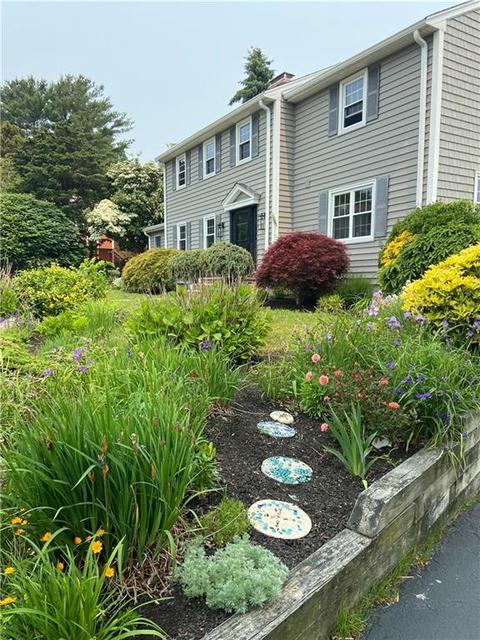 70 Rustic Rd, Somerset, MA 02726 photo 2