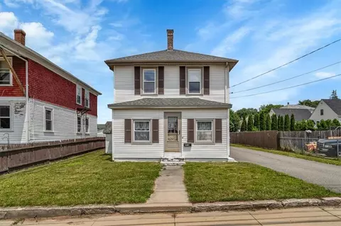 414 Logee St, Woonsocket, RI 02895 photo 7