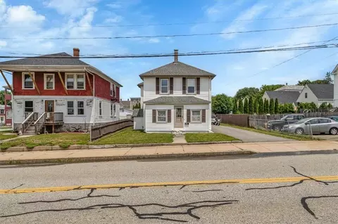 414 Logee St, Woonsocket, RI 02895 photo 9