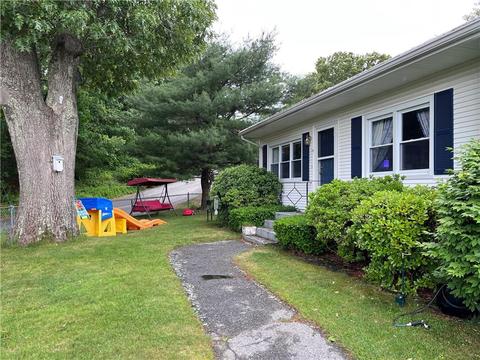 59 Wanda Ave, Woonsocket, RI 02895 photo 4