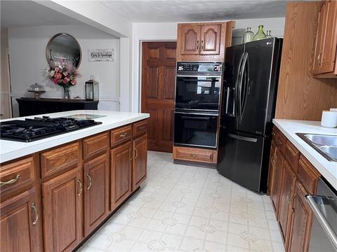 59 Wanda Ave, Woonsocket, RI 02895 photo 8