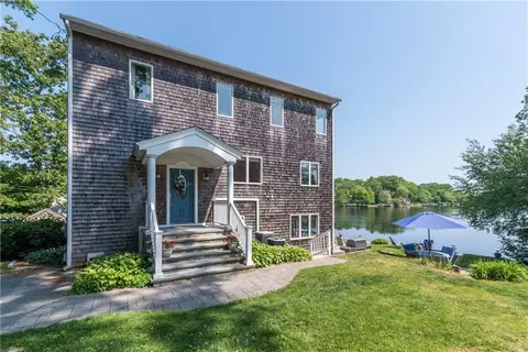 12 Birch Dr, Exeter, RI 02822