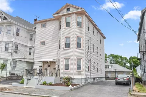 164 Whitehall St, Providence, RI 02909