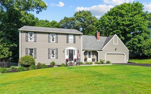 99 Stiness Dr, Warwick, RI 02886
