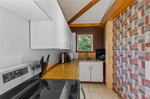 122 Read Ave, Coventry, RI 02816 photo 16