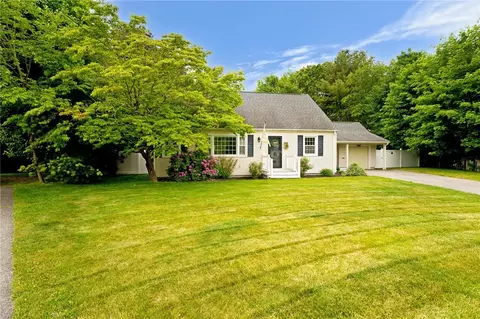 155 Kiwanee Rd, Warwick, RI 02888 photo 1