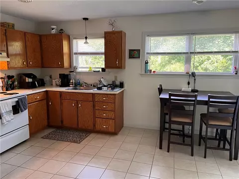 74 Brandywine Dr, Westerly, RI 02891 photo 3