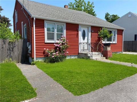 14 Vineyard Ave, East Providence, RI 02914