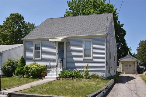 12 Glenwood Ave, East Providence, RI 02916