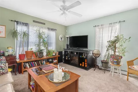 133 Aleppo St #6-B, Providence, RI 02909