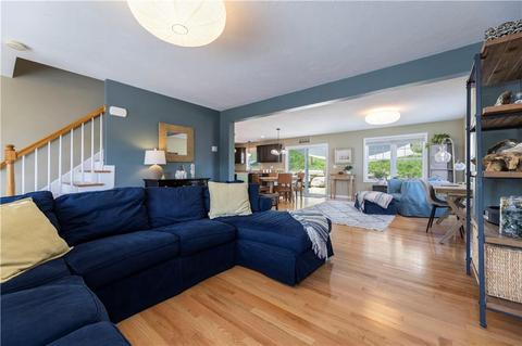 27 Coastwind Dr, Westerly, RI 02891 photo 7
