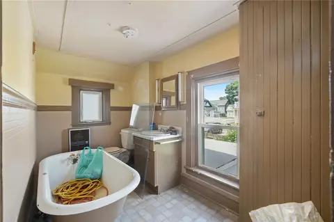 116 Dulude Ave, Woonsocket, RI 02895 photo 42