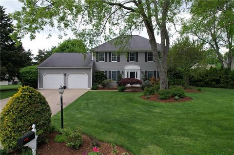 58 Olde Mill Ln, North Kingstown, RI 02852