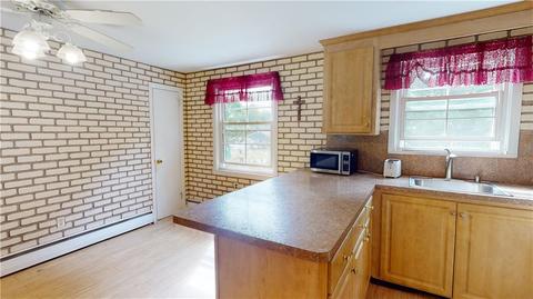 103 Madeleine Ave, Woonsocket, RI 02895 photo 5