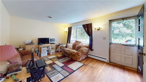 103 Madeleine Ave, Woonsocket, RI 02895 photo 7