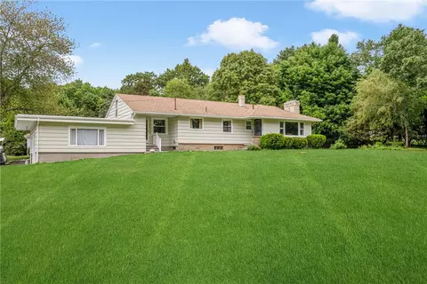 217 Twin River Rd, Lincoln, RI 02865