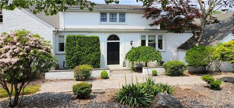 3 Hi View Dr, Scituate, RI 02831