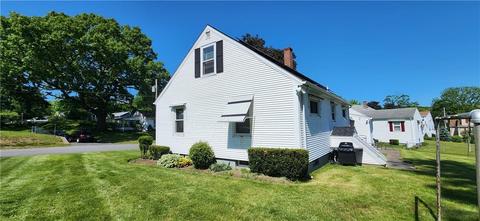58 Ridge St, Woonsocket, RI 02895 photo 3