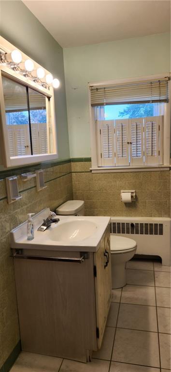 58 Ridge St, Woonsocket, RI 02895 photo 7