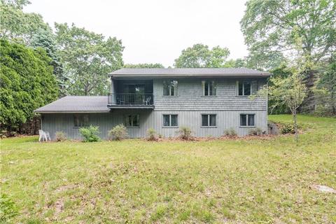 13 Valley Dr, Westerly, RI 02891 photo 2