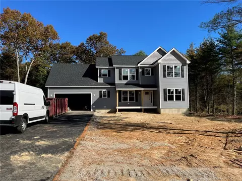 3 Cassidy Trl, Coventry, RI 02816
