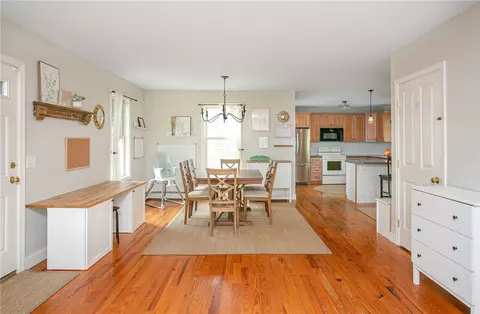 23 Harding Ave, Warren, RI 02885 photo 5