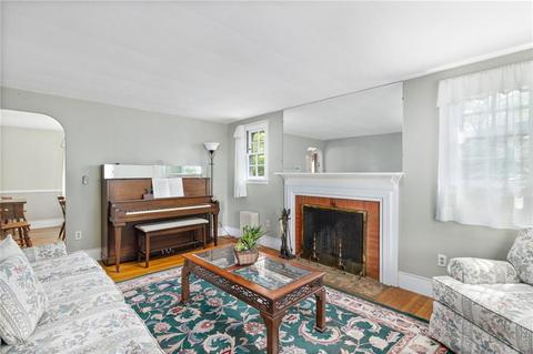 1 Amanda Ct, Warwick, RI 02889 photo 7