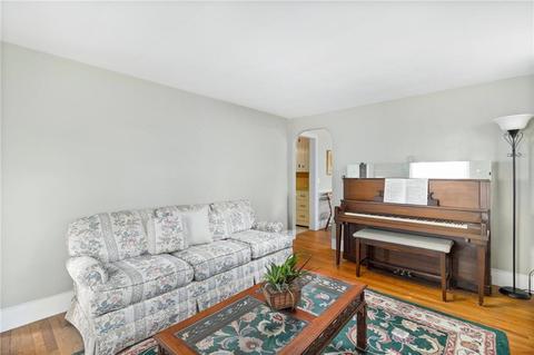 1 Amanda Ct, Warwick, RI 02889 photo 6