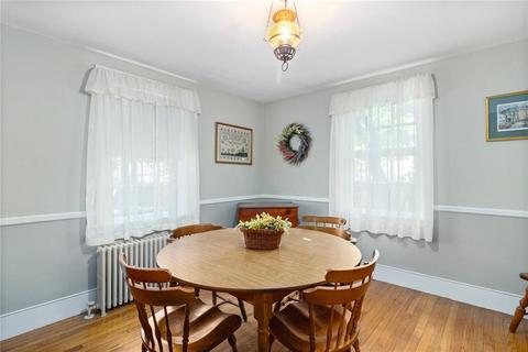1 Amanda Ct, Warwick, RI 02889 photo 8