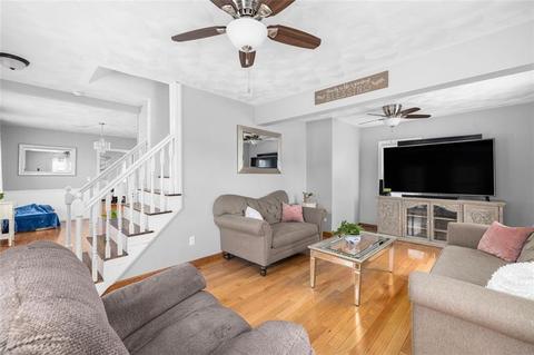 177 Jenckes St, Woonsocket, RI 02895 photo 4