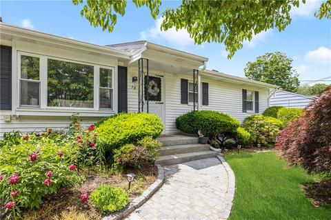 70 Massachusetts Ave, Cumberland, RI 02864