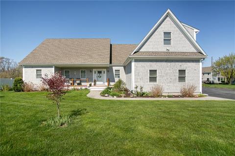 110 Greystone Ter, Portsmouth, RI 02871