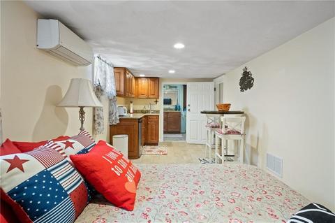 76 Harmon Ave, Cranston, RI 02910 photo 23