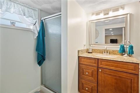 76 Harmon Ave, Cranston, RI 02910 photo 24
