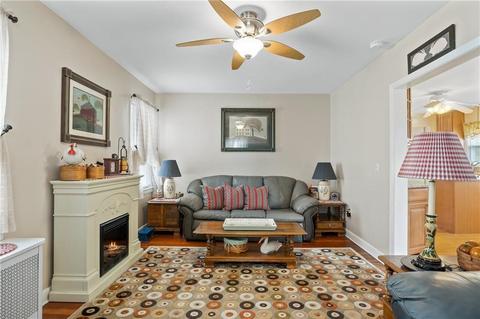 76 Harmon Ave, Cranston, RI 02910 photo 9