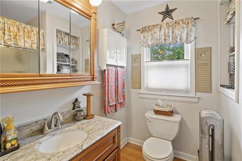 76 Harmon Ave, Cranston, RI 02910 photo 21