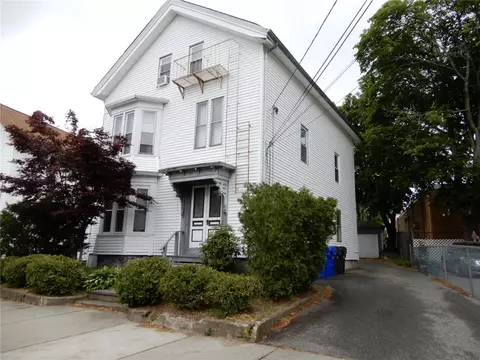 91 Moore St, Central Falls, RI 02863