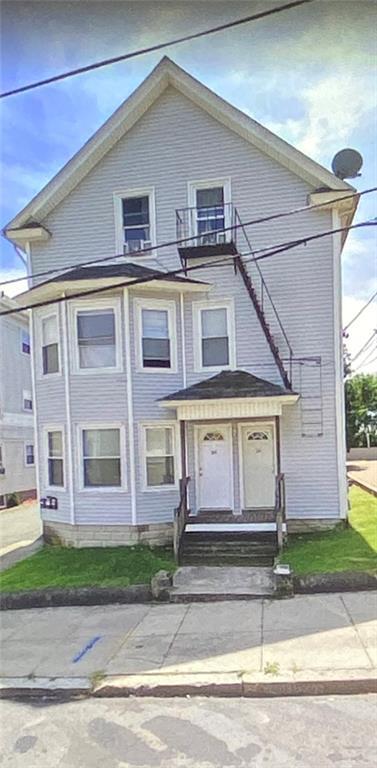 24 Hendricks St, Central Falls, RI 02863