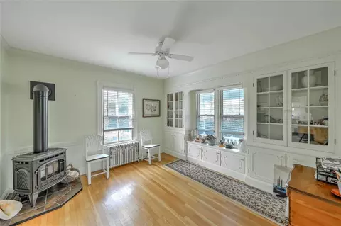 928 Main St, Warren, RI 02885 photo 14