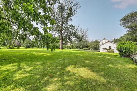 928 Main St, Warren, RI 02885 photo 9