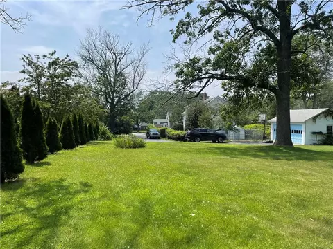 928 Main St, Warren, RI 02885 photo 6