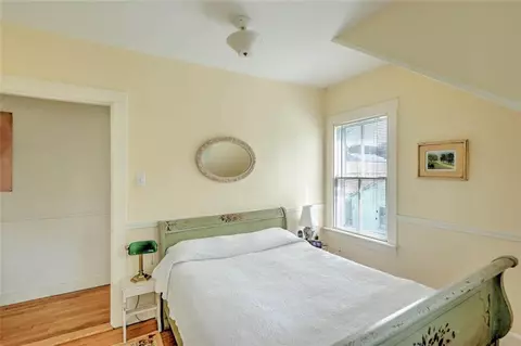 928 Main St, Warren, RI 02885 photo 17