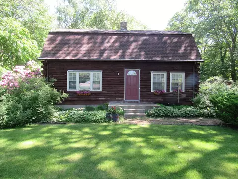 132 Sayles Hill Rd, North Smithfield, RI 02896