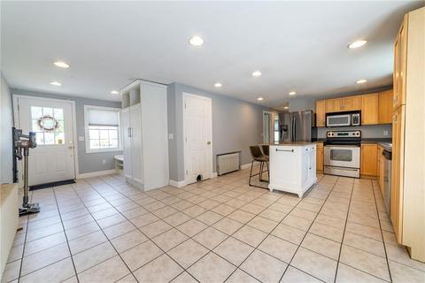 32 Stanmore Rd, Warwick, RI 02889 photo 11